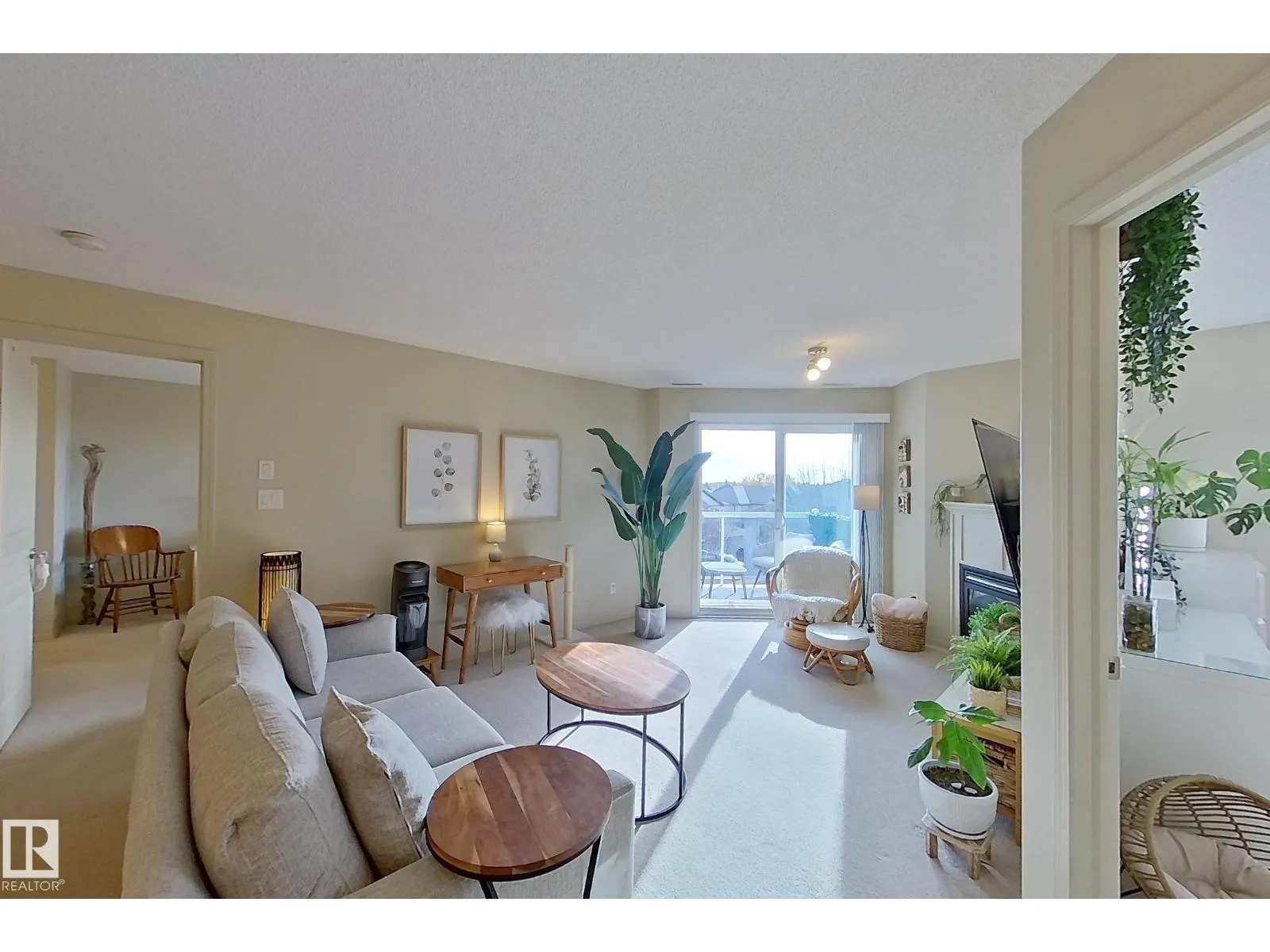 #328 16035 132 ST NW