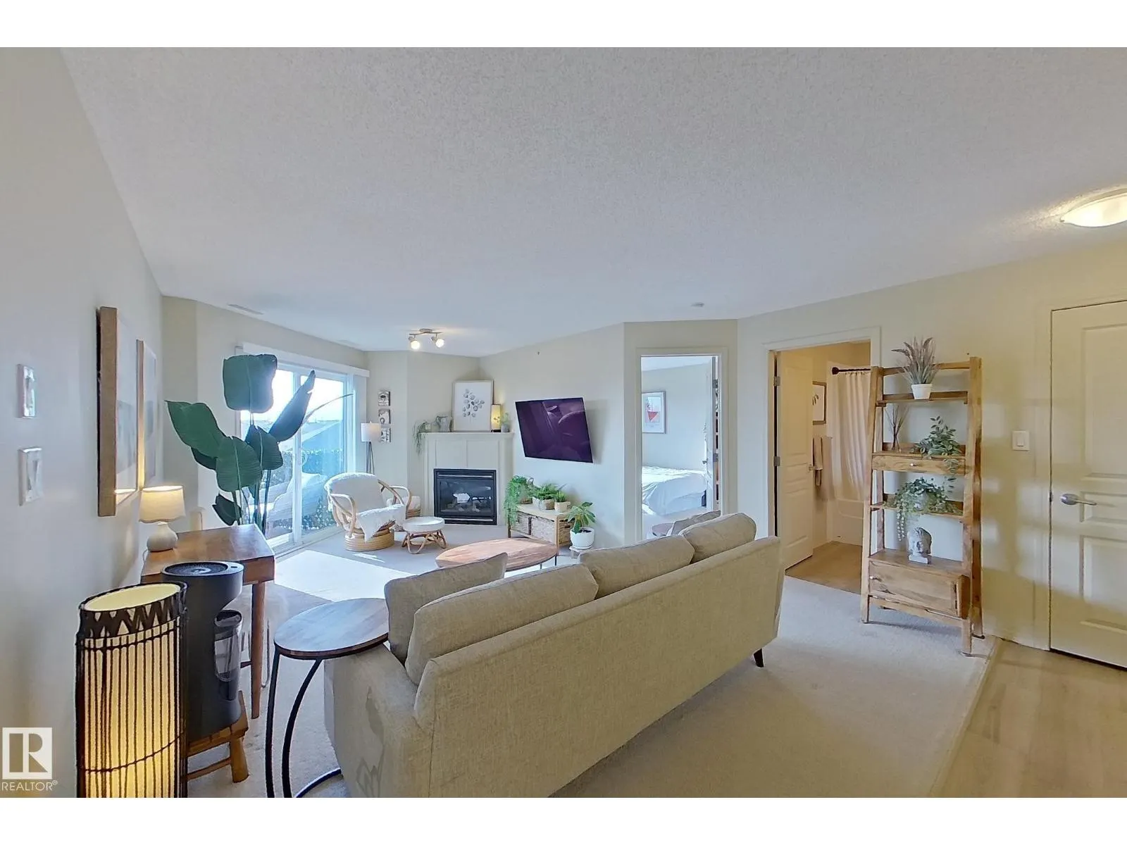 #328 16035 132 ST NW