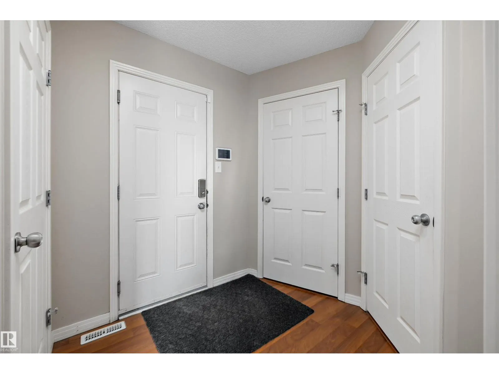 4605 163A AV NW