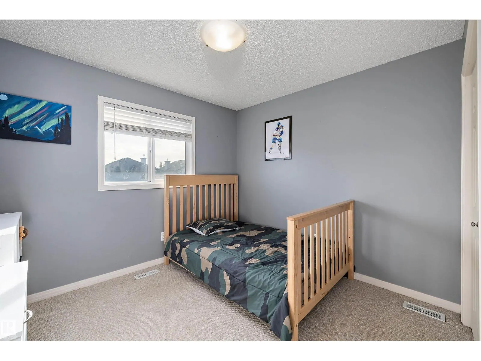 4605 163A AV NW