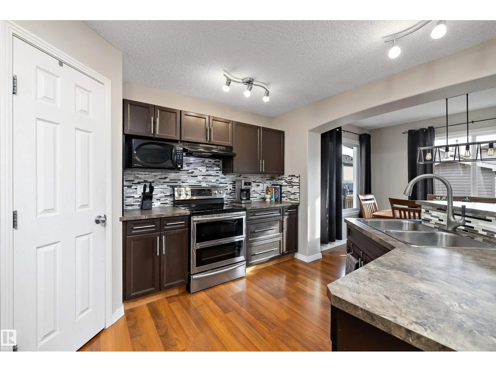 4605 163A AV NW