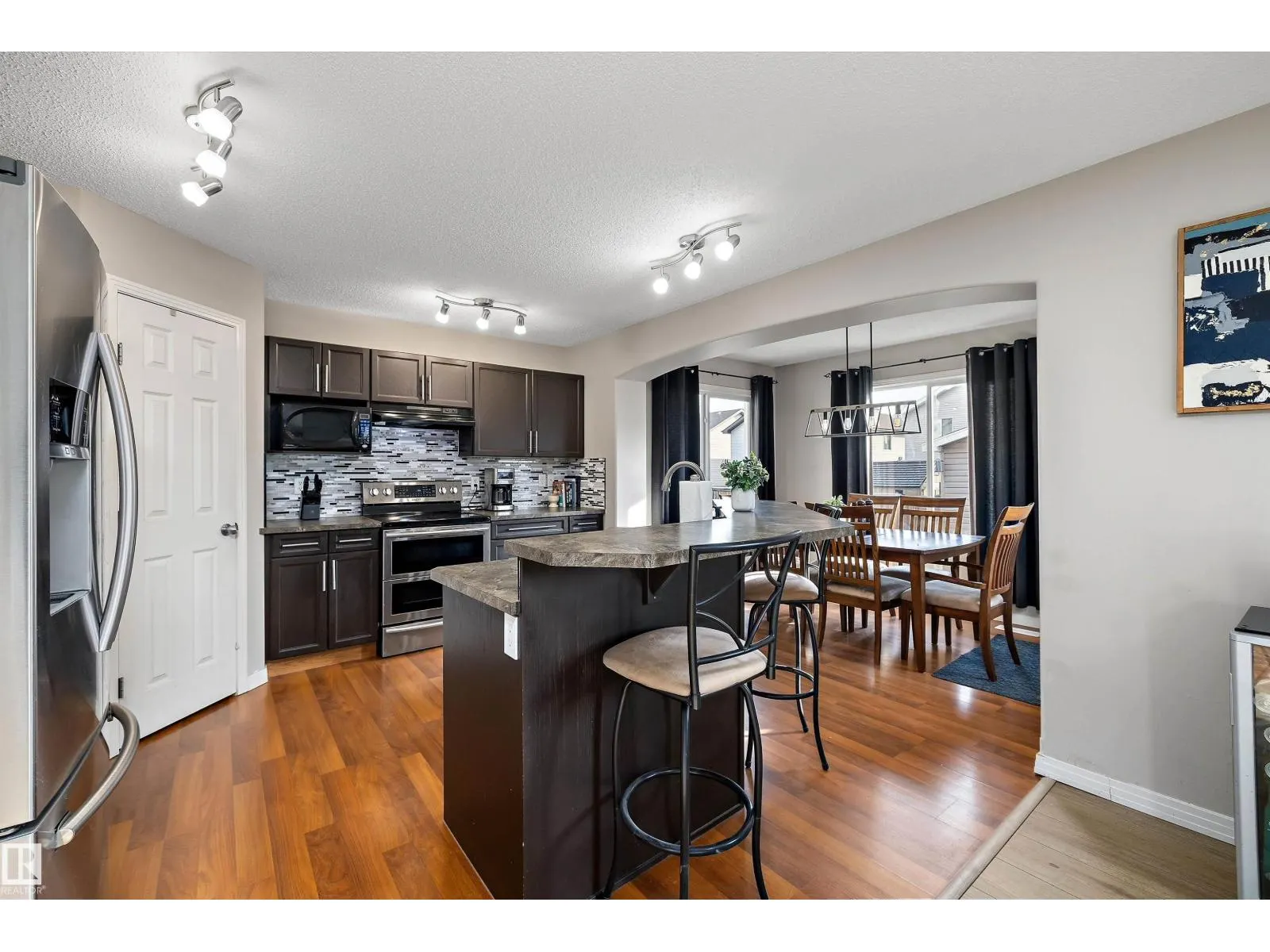 4605 163A AV NW