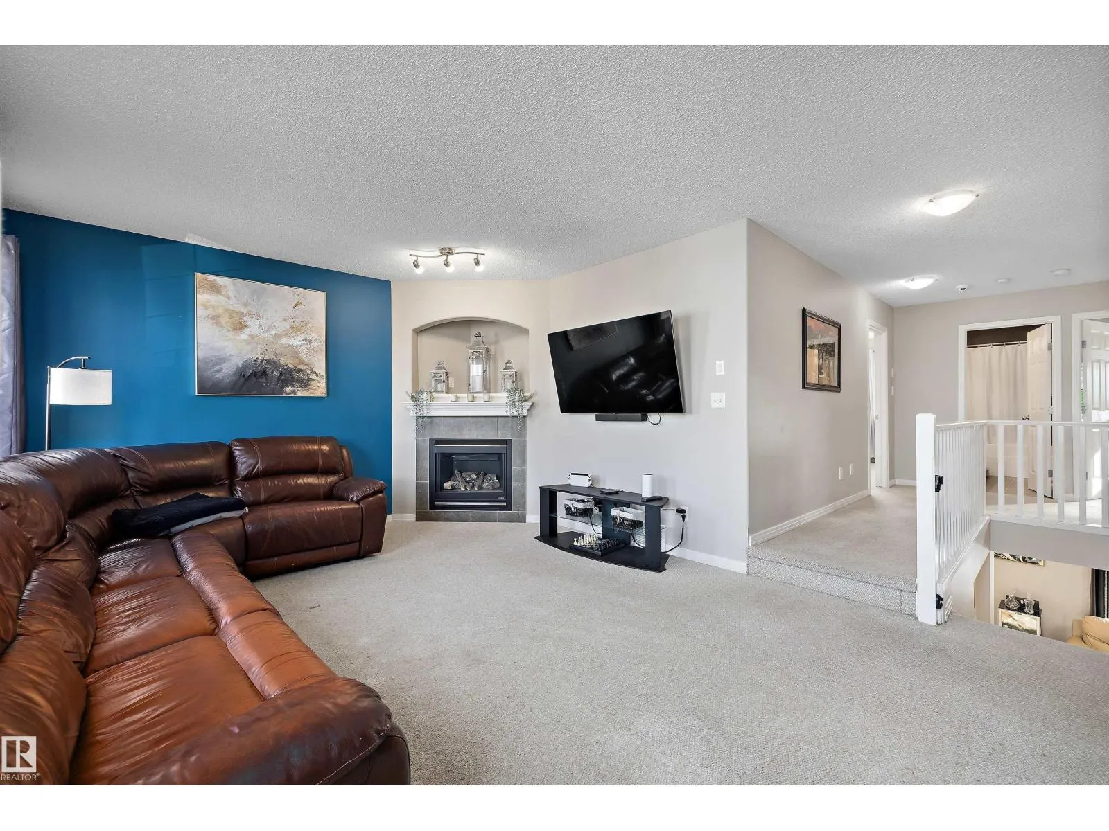 4605 163A AV NW