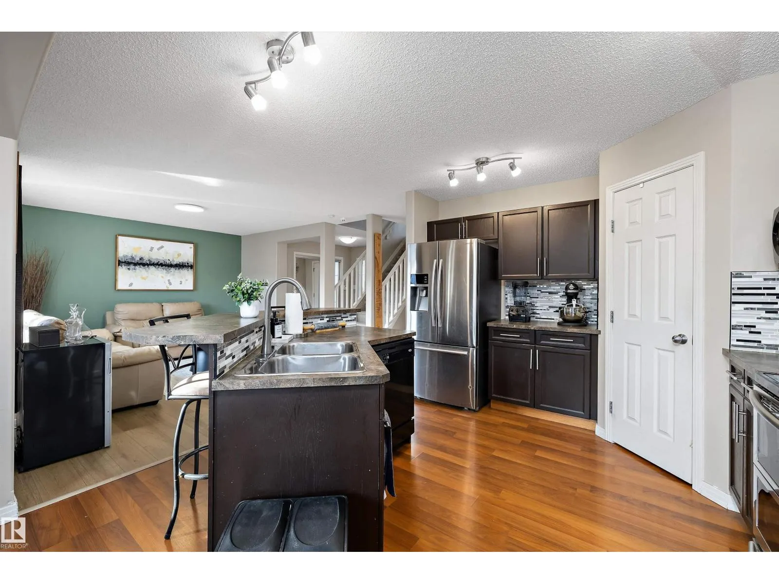 4605 163A AV NW