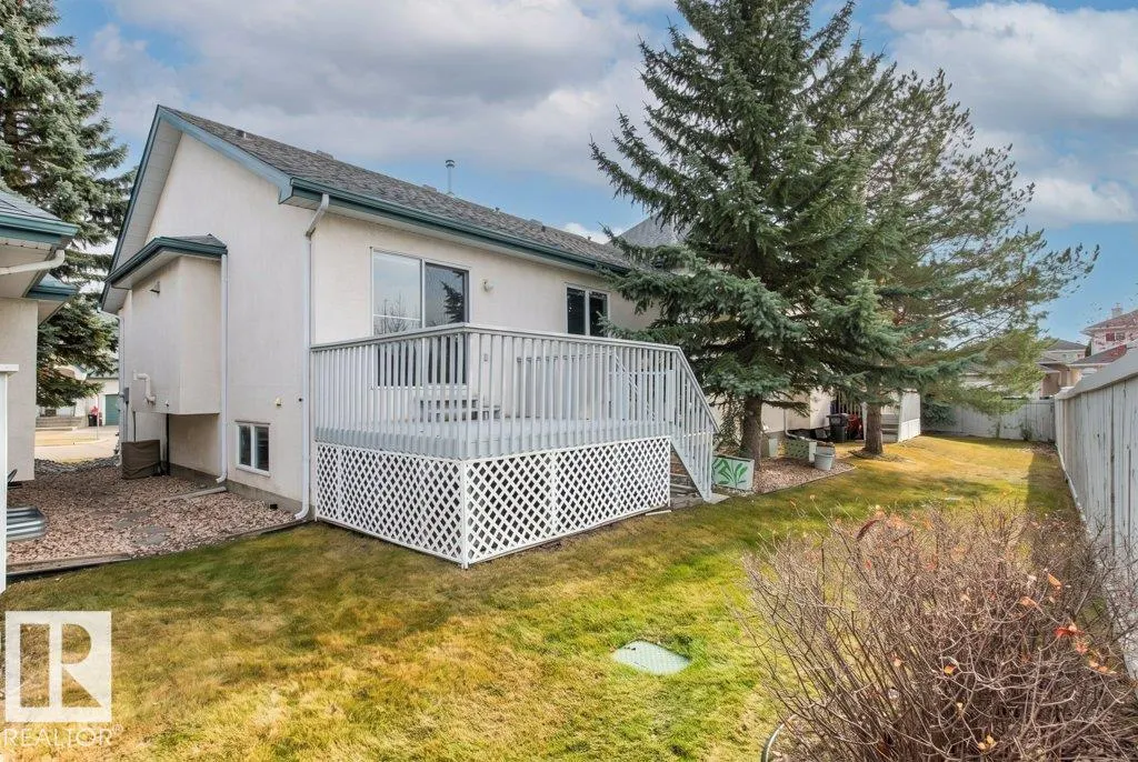 11686 15 AV NW
