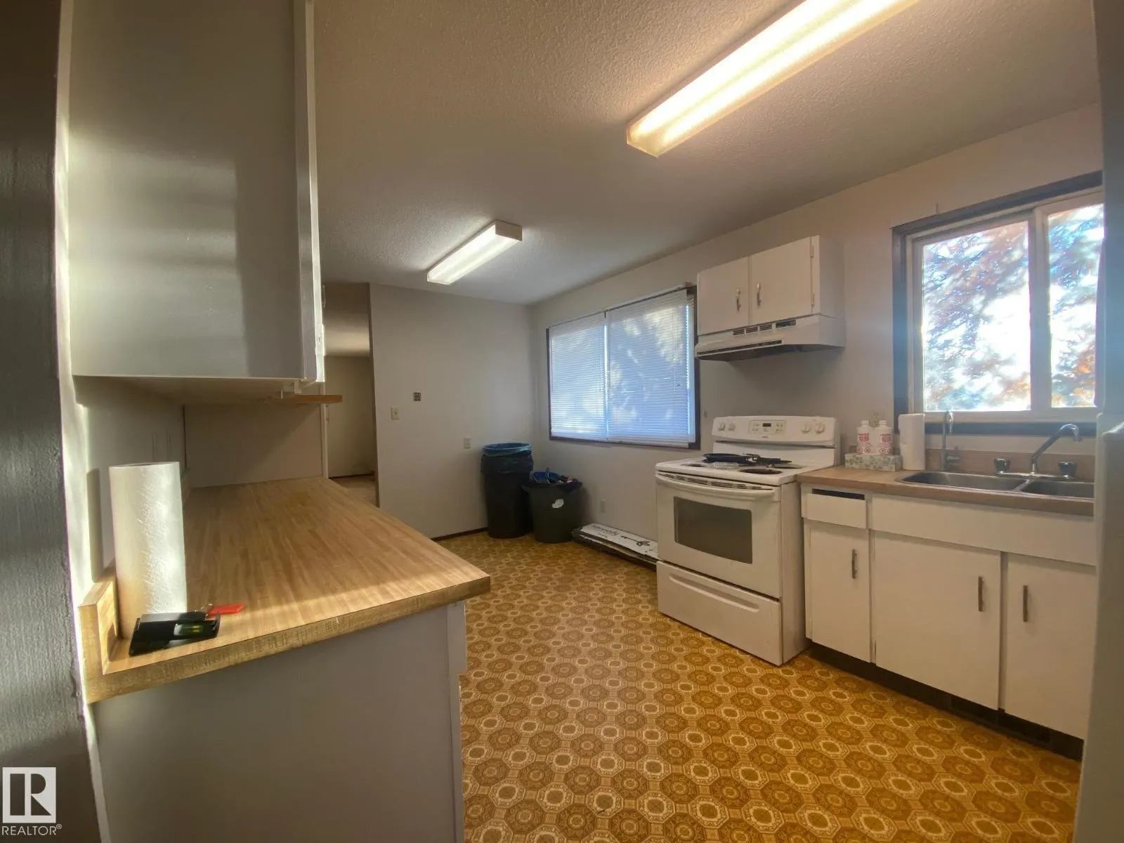 4103 73 ST