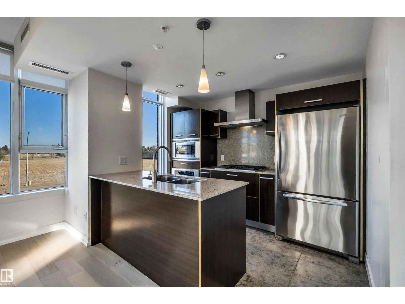 #206 2612 109 ST NW