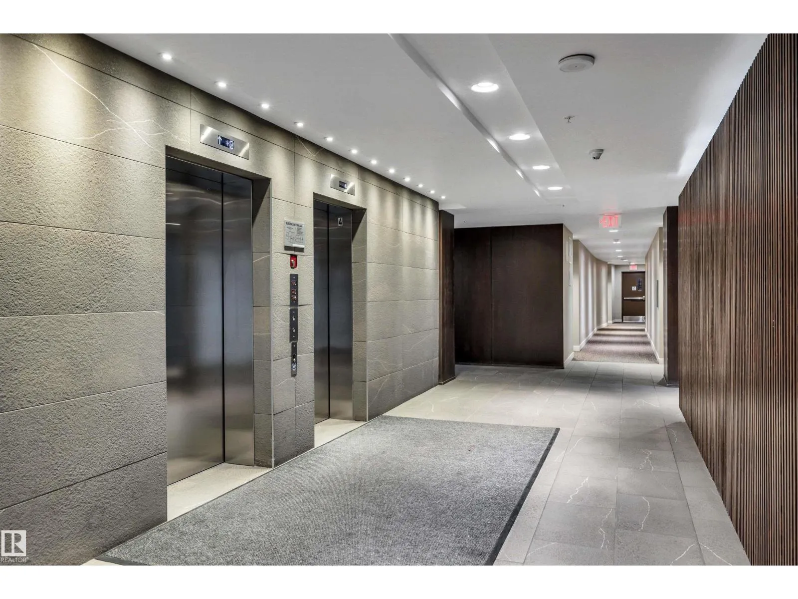 #206 2612 109 ST NW