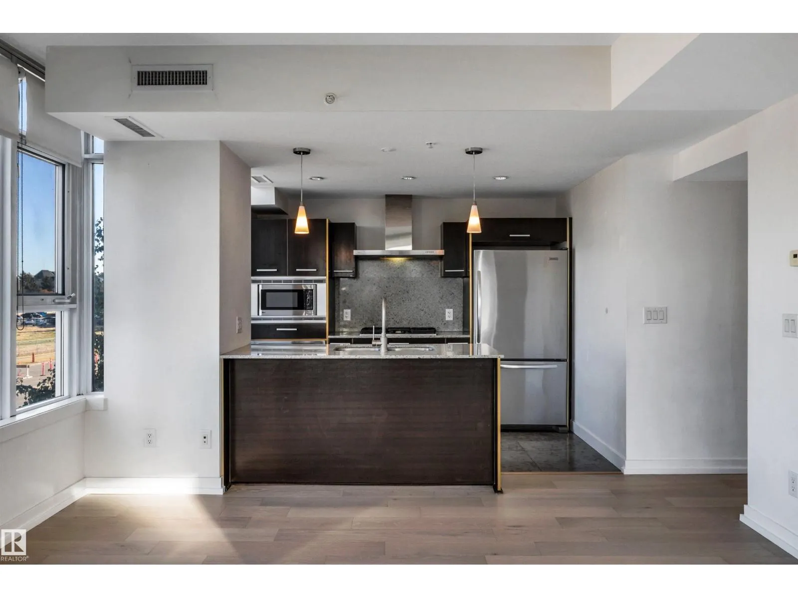 #206 2612 109 ST NW