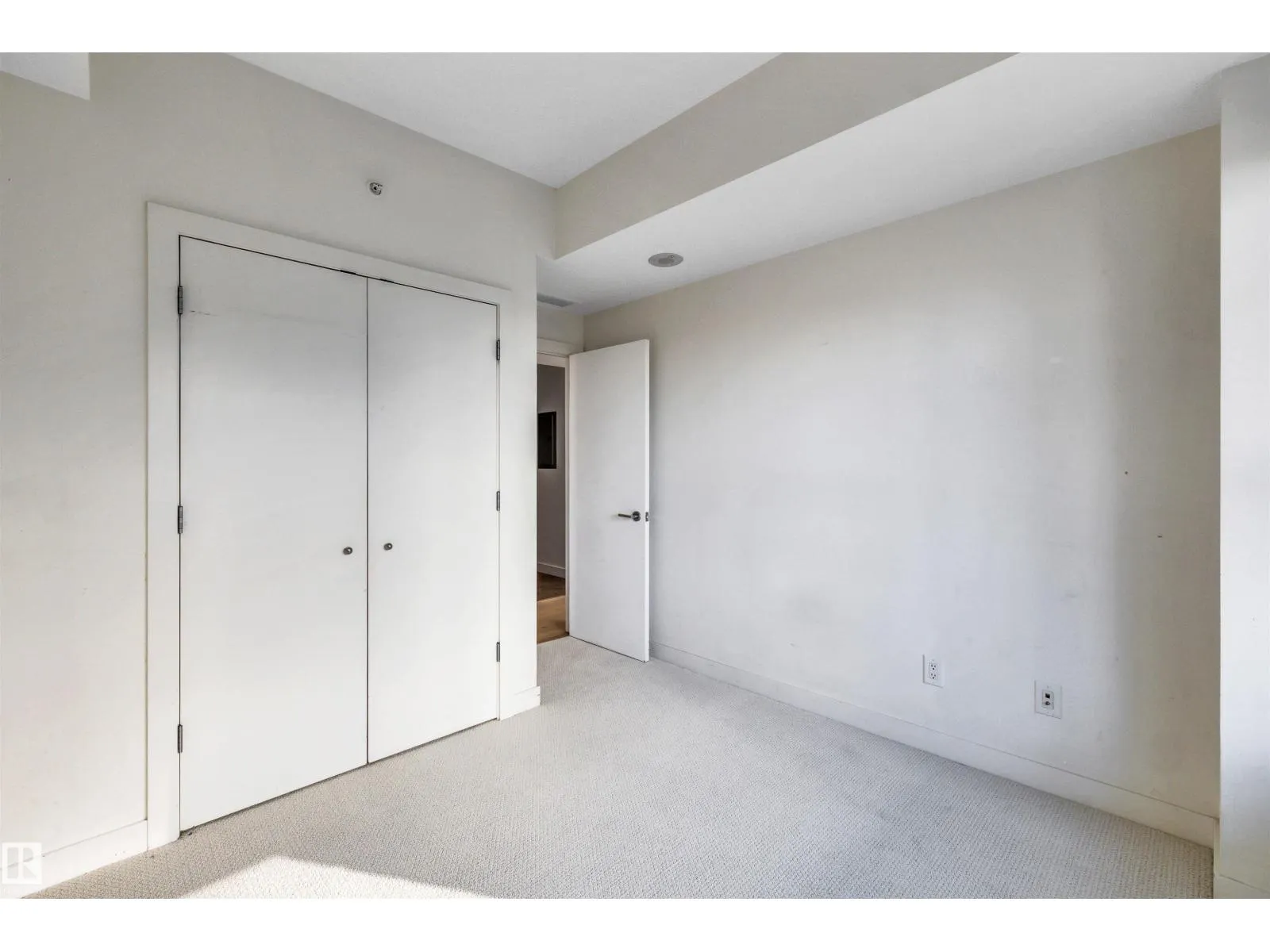 #206 2612 109 ST NW
