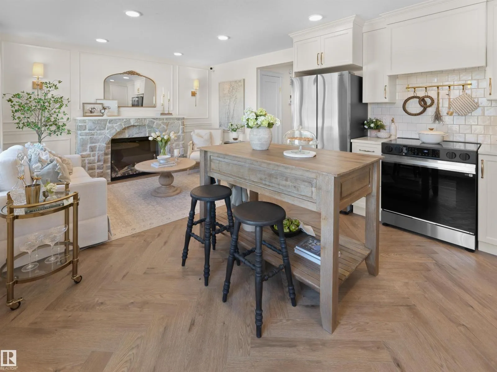 #105 150 Cashman CR SW