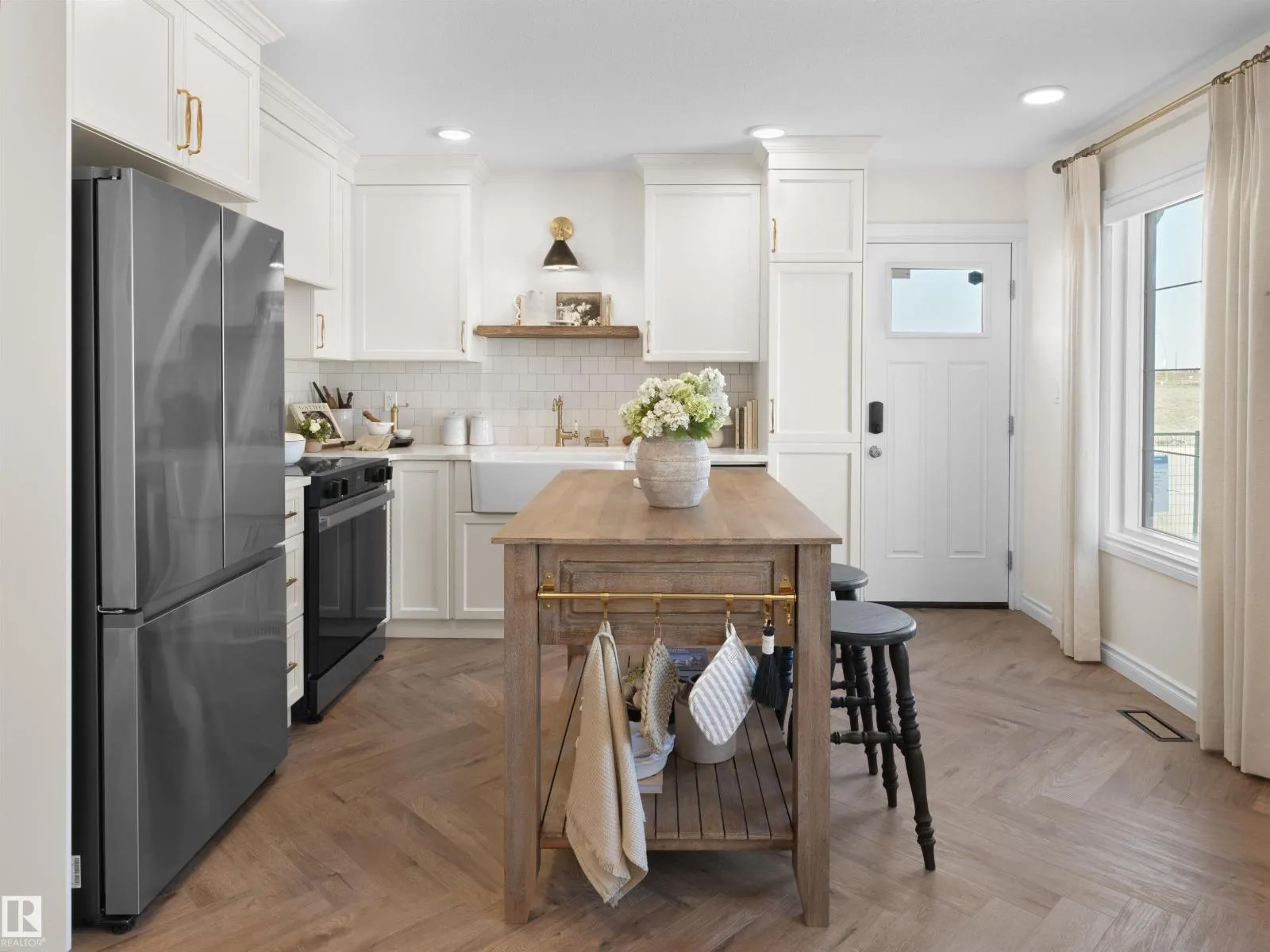 #105 150 Cashman CR SW