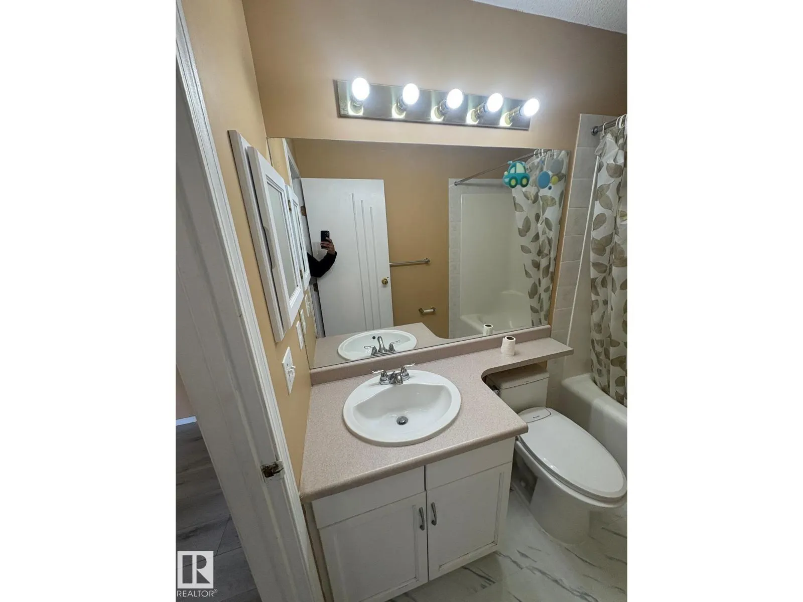 4424 28A ST NW NW