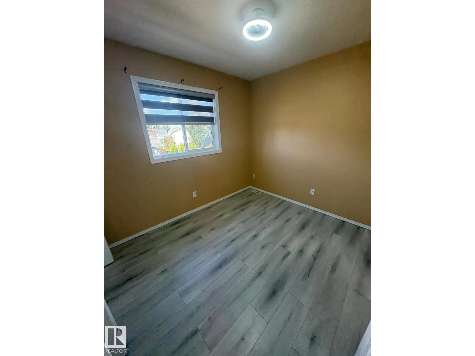 4424 28A ST NW NW