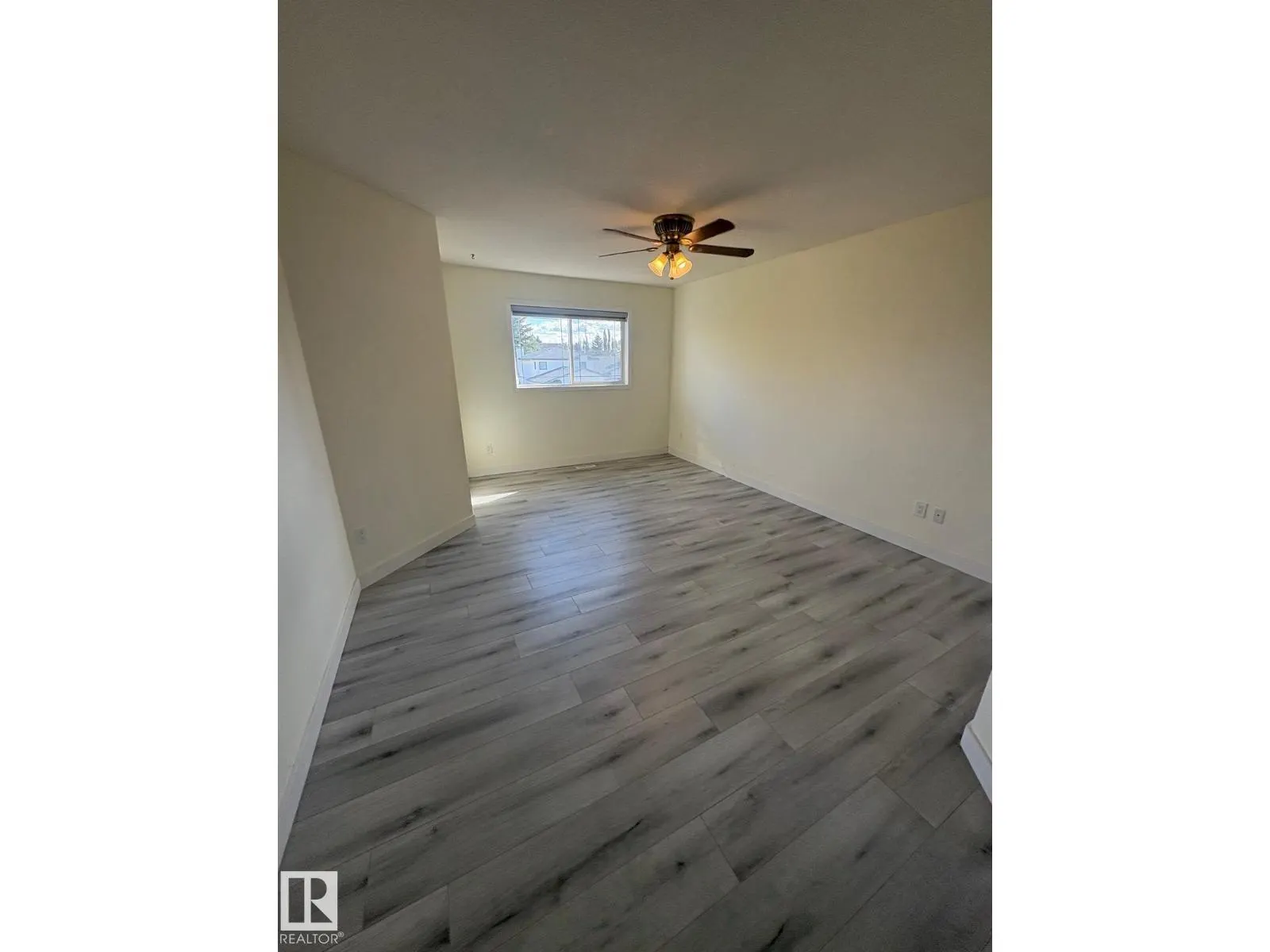 4424 28A ST NW NW