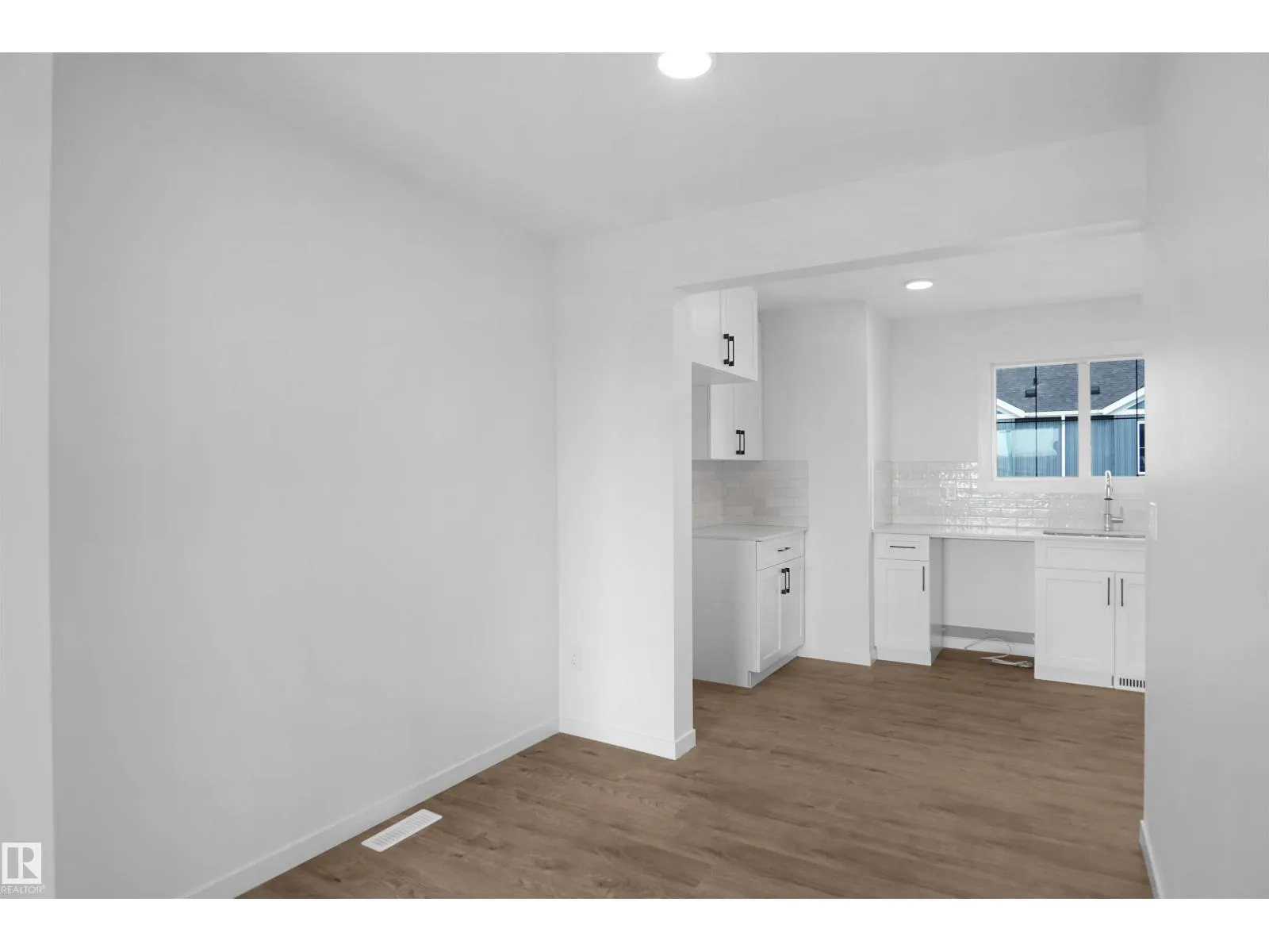 #49 1009 Cy Becker RD NW