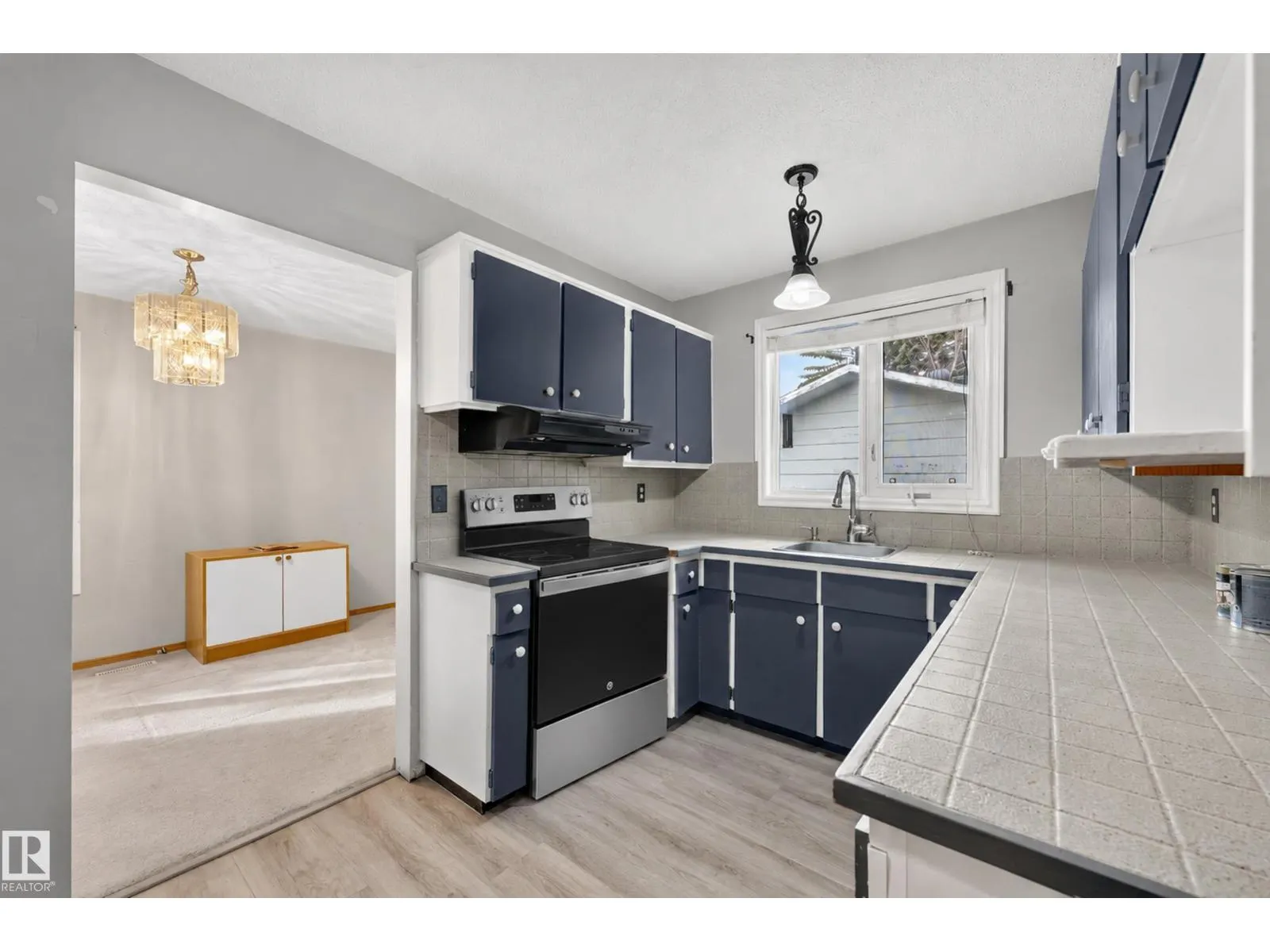 119 MAIN BV