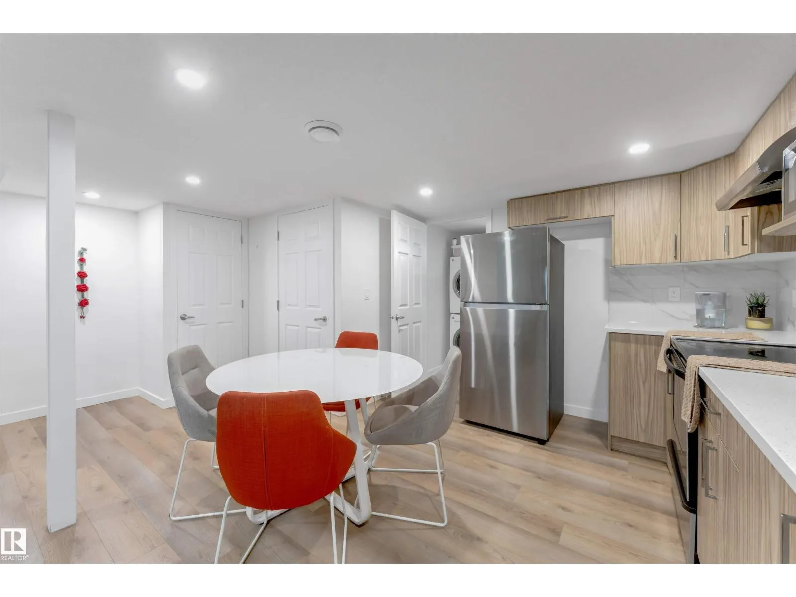 1263 Watt DR SW