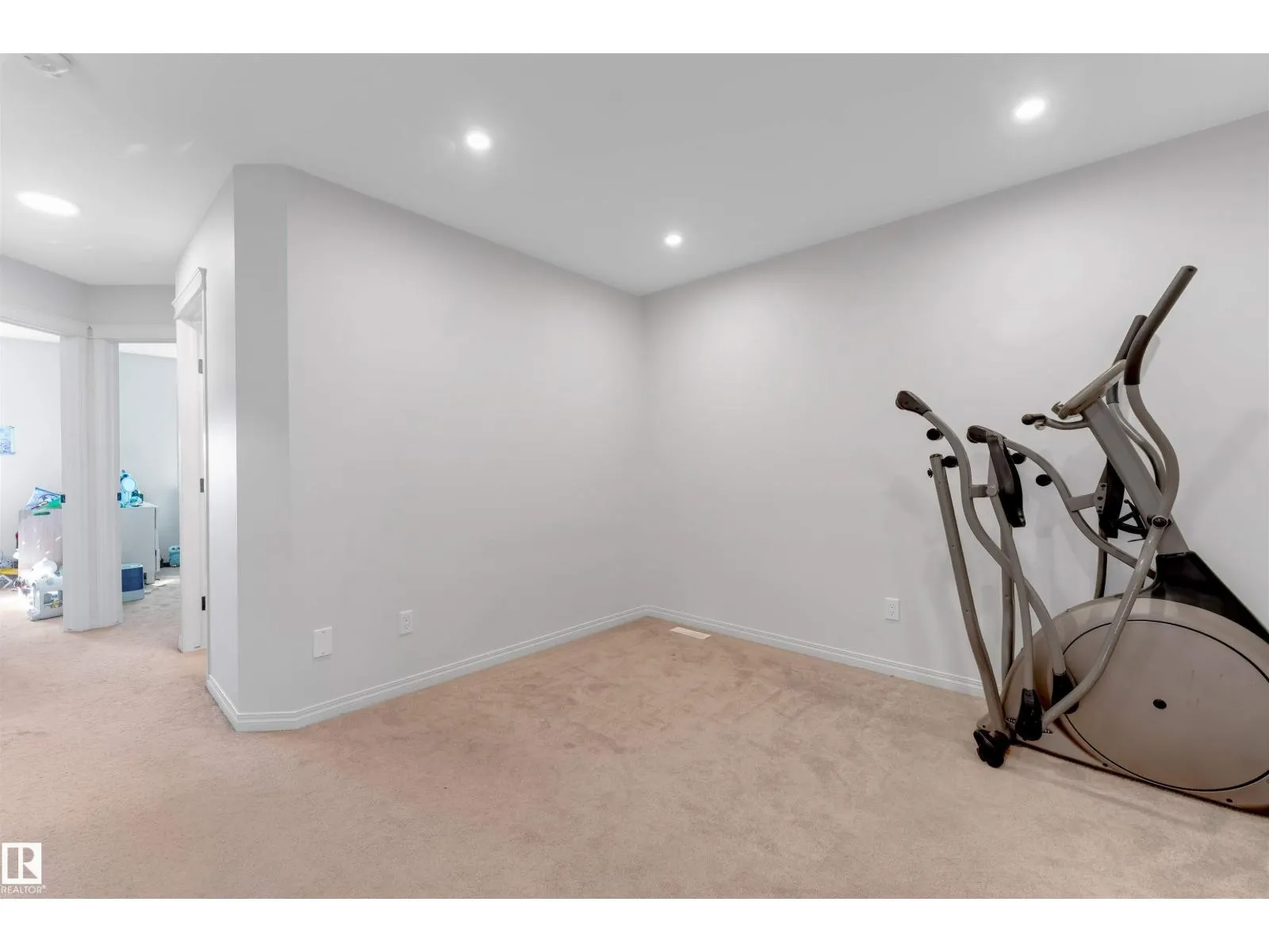 1263 Watt DR SW