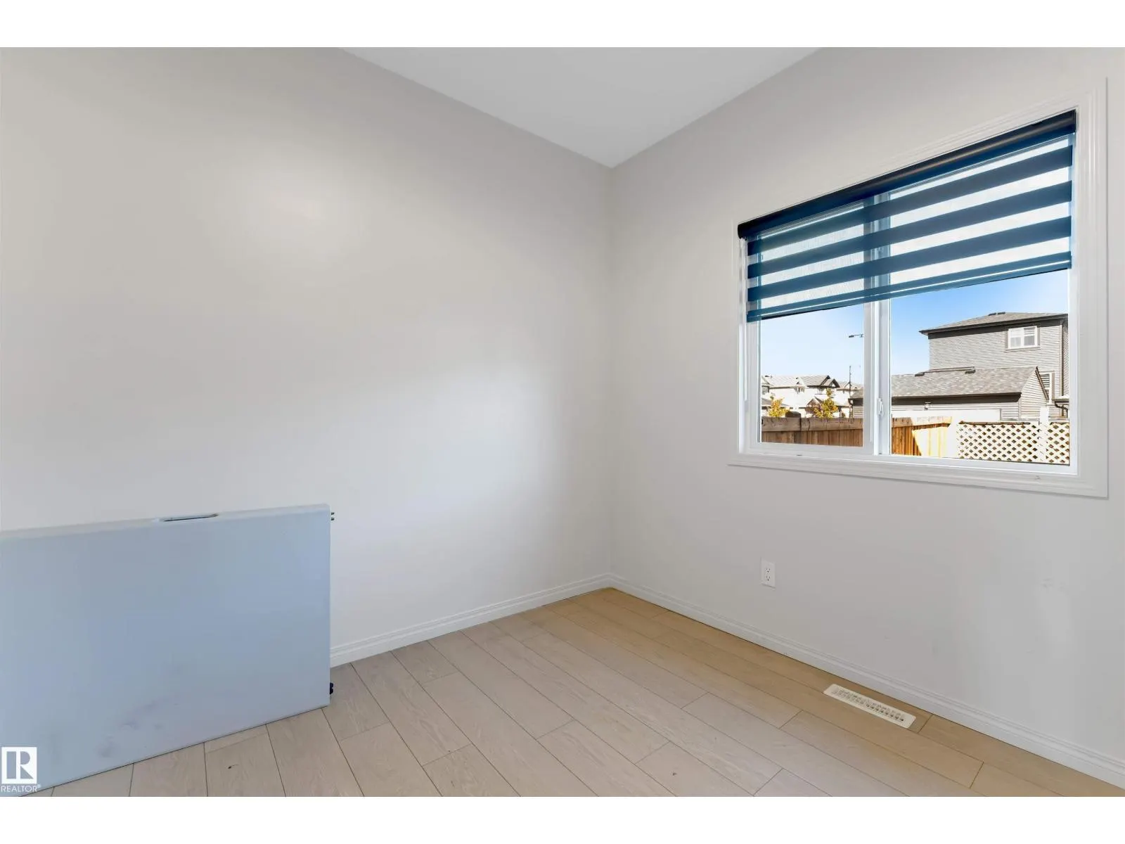 1263 Watt DR SW