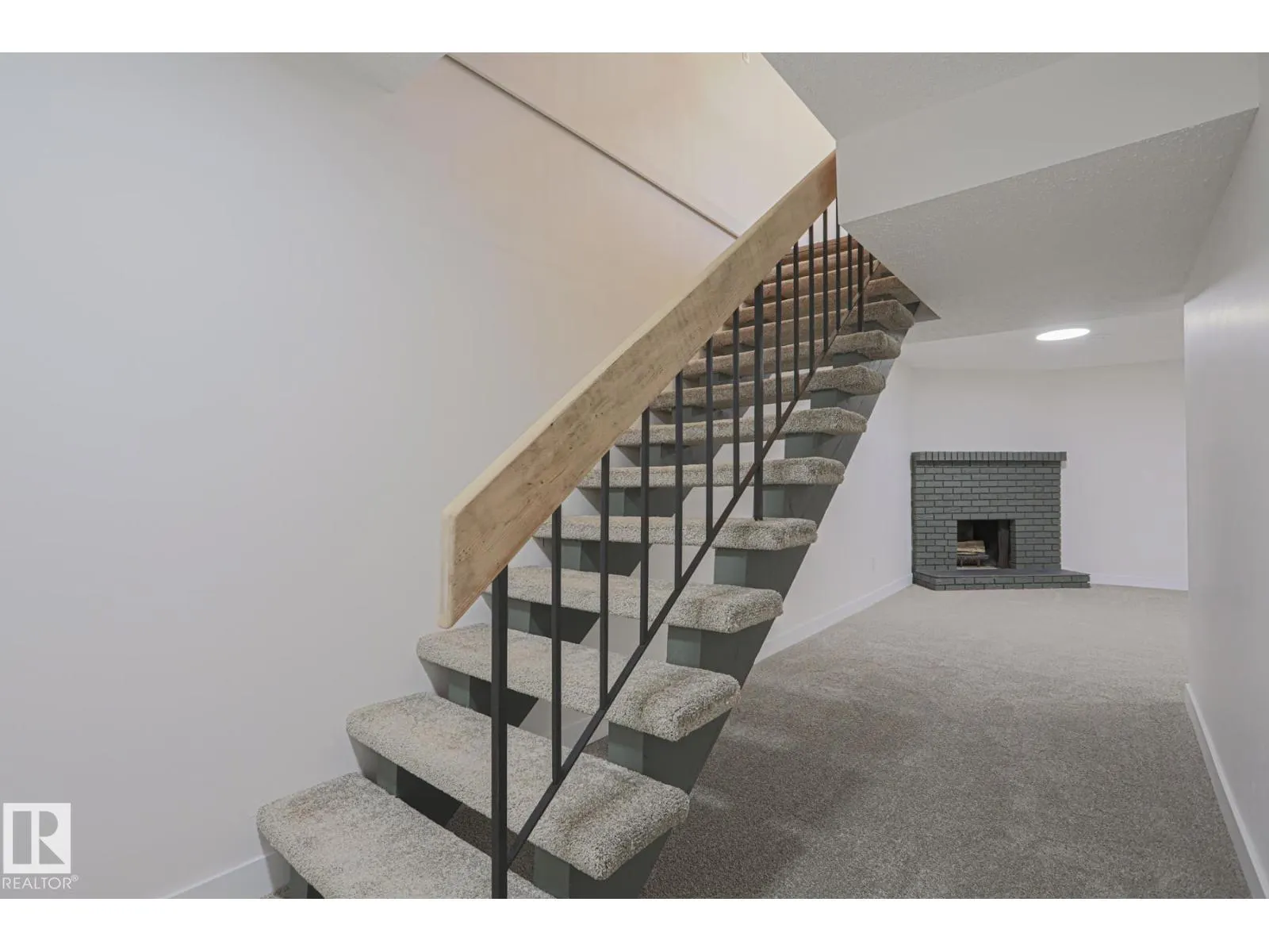 3237 132A AV NW