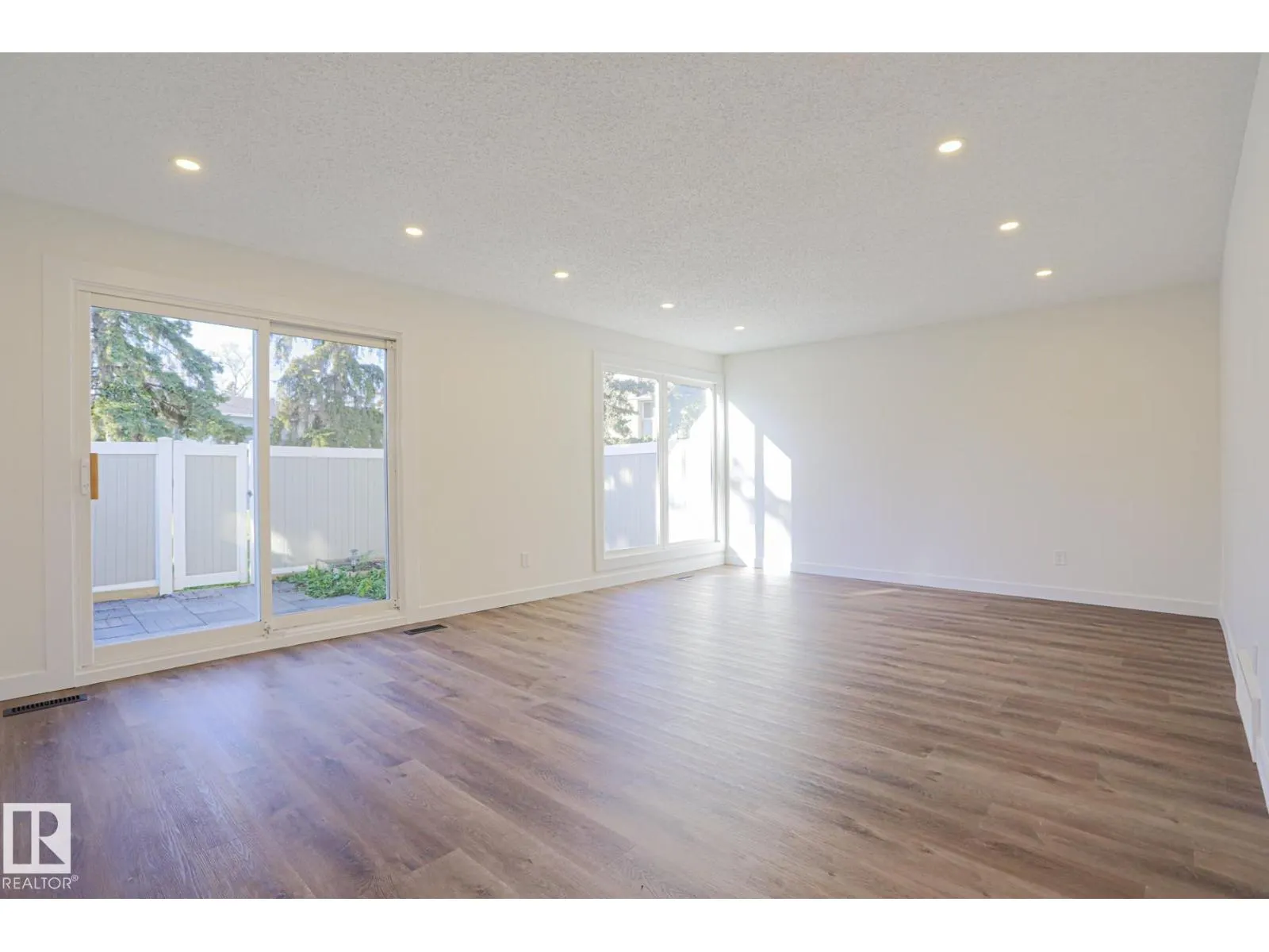 3237 132A AV NW