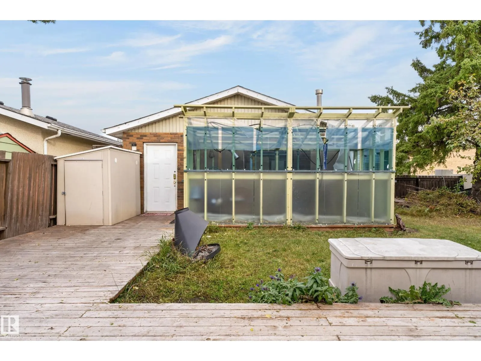 7216 44 AV NW NW