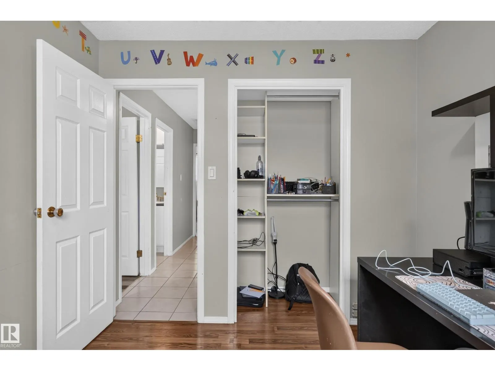 7216 44 AV NW NW