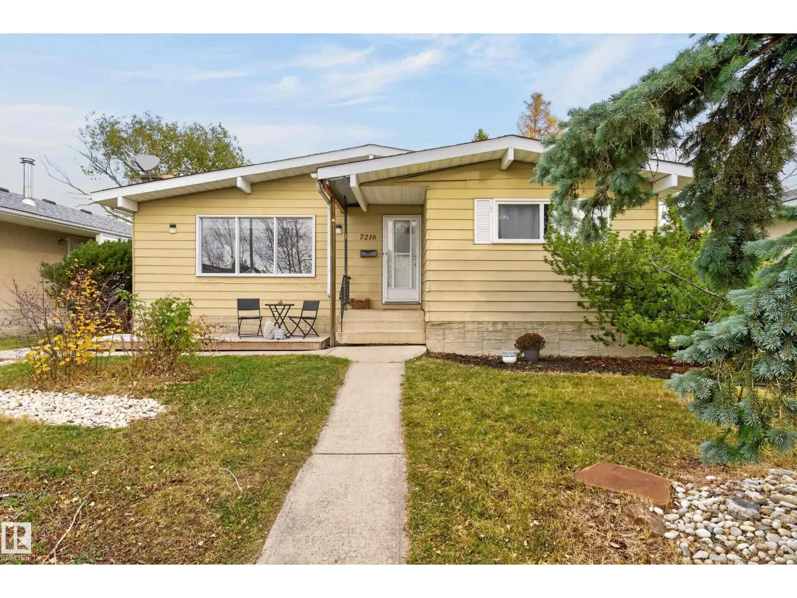 7216 44 AV NW NW