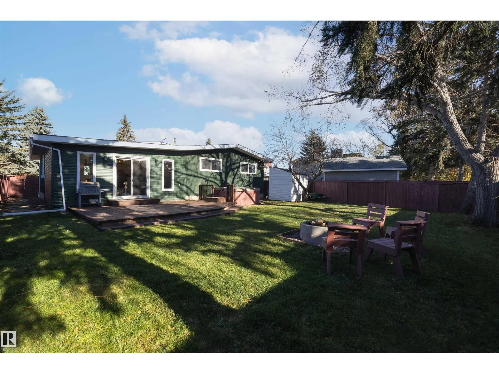 10563 35 AVE NW