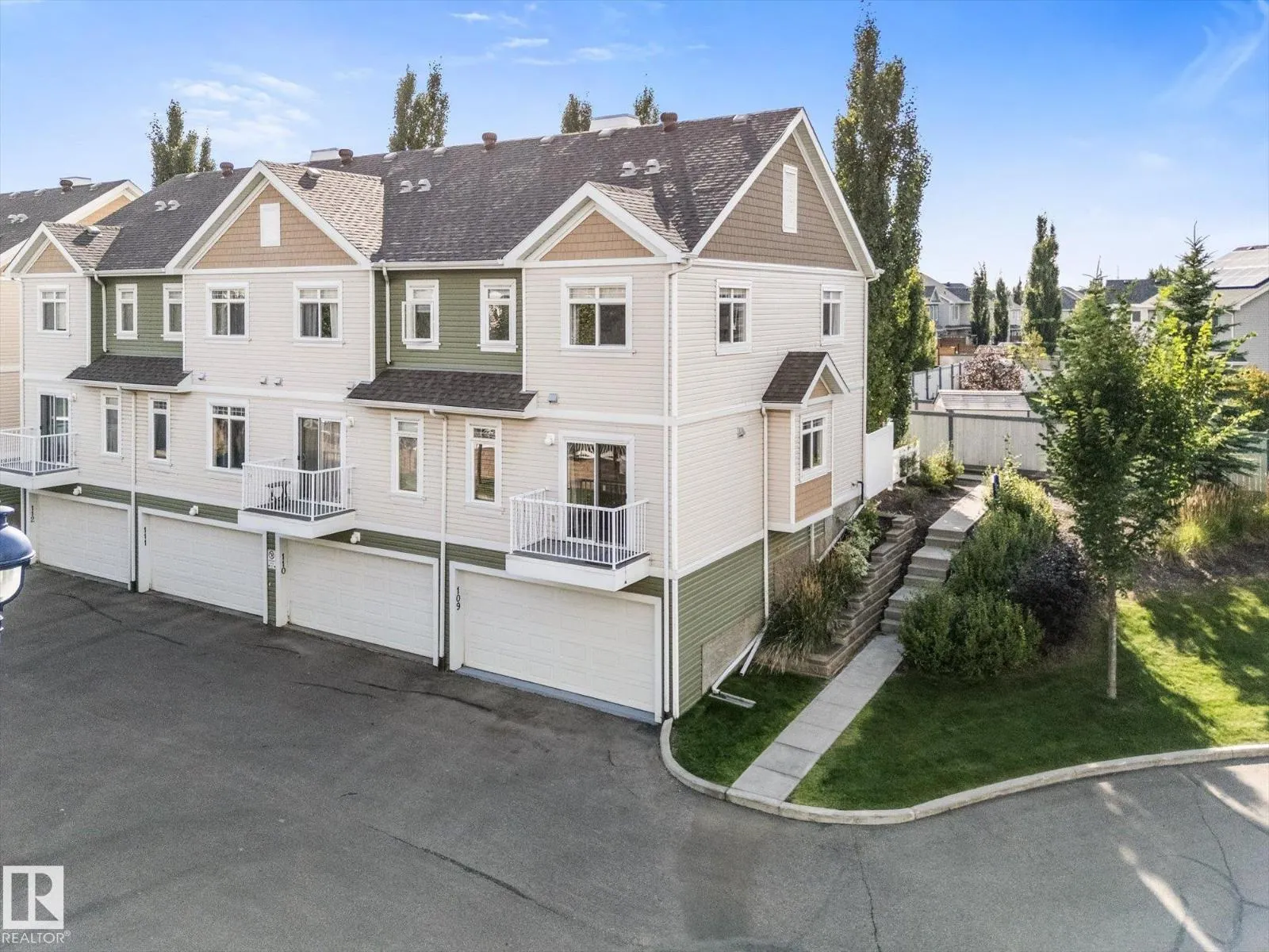 #109 1804 70 ST SW