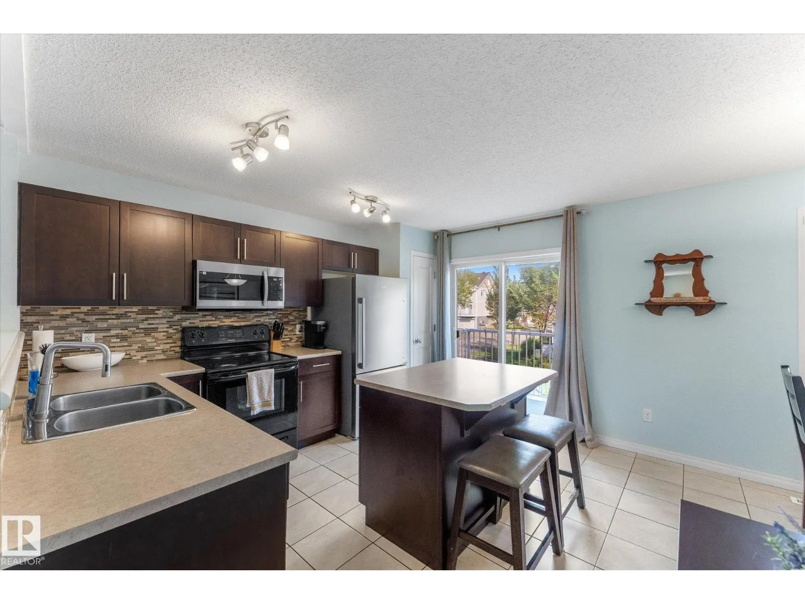 #109 1804 70 ST SW