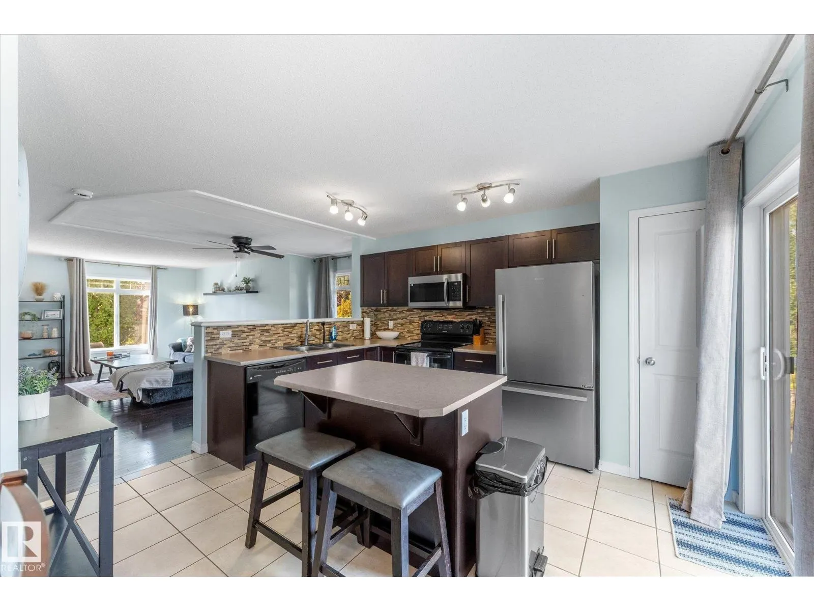 #109 1804 70 ST SW