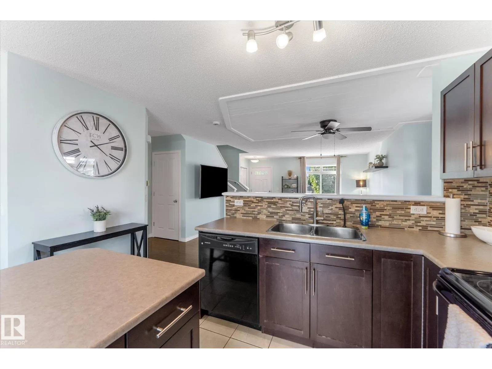 #109 1804 70 ST SW