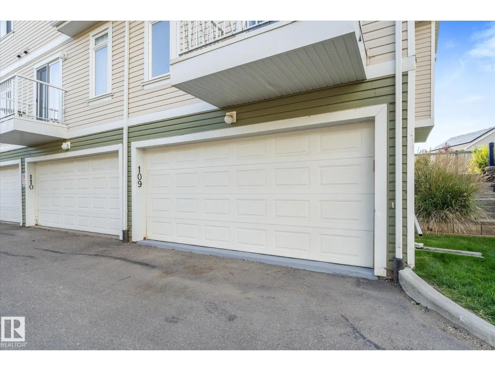 #109 1804 70 ST SW