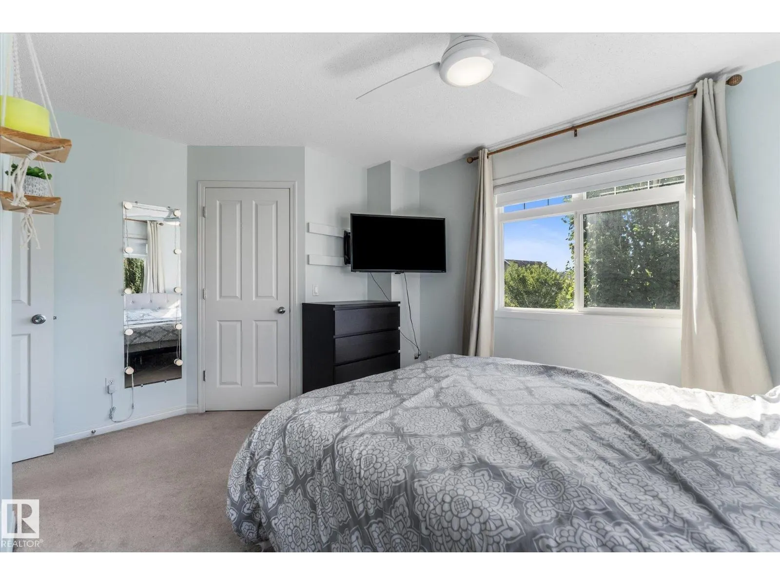 #109 1804 70 ST SW