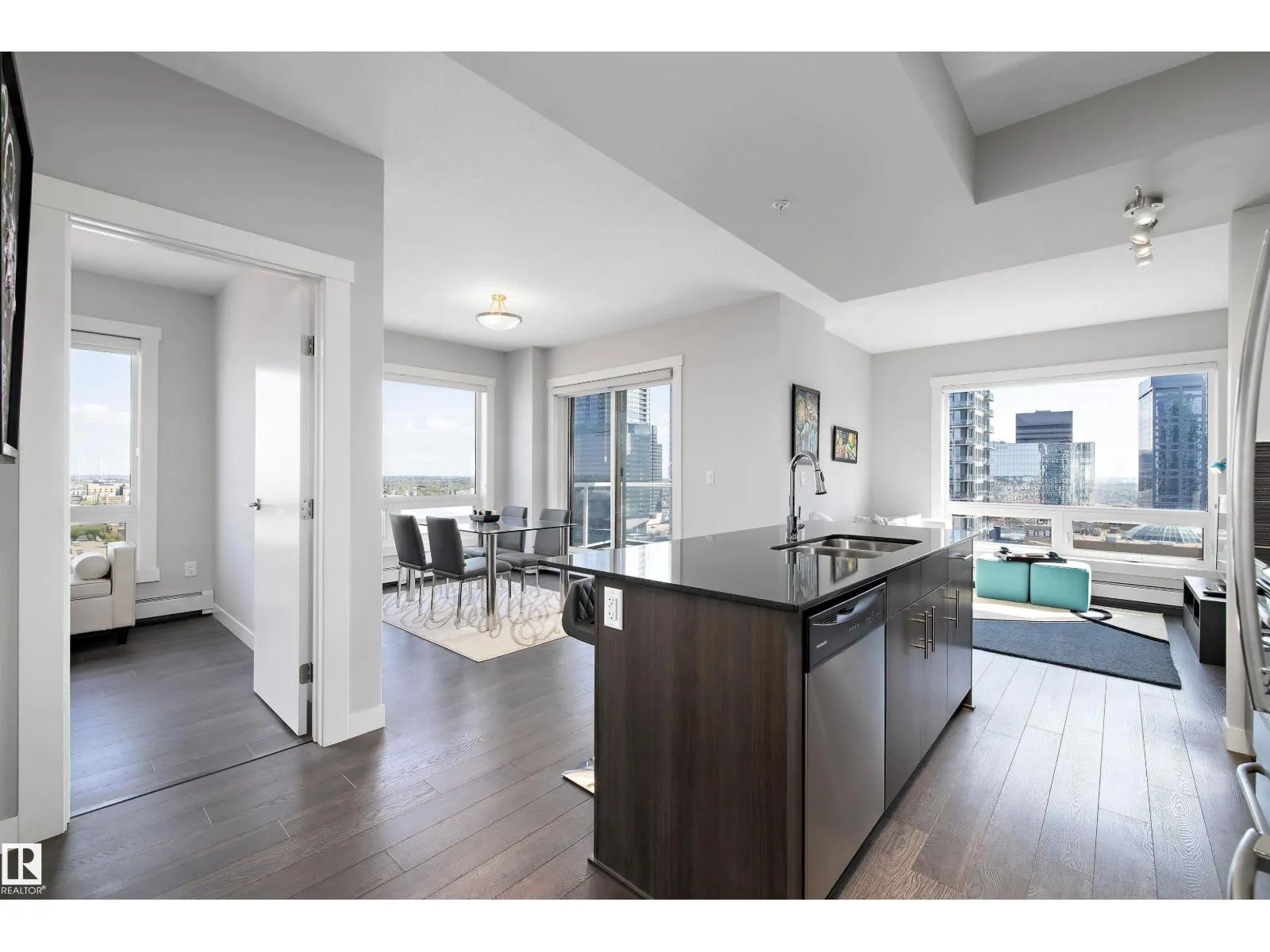 #1804 10226 104 ST NW
