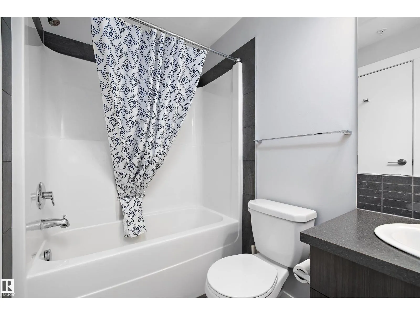 #1804 10226 104 ST NW