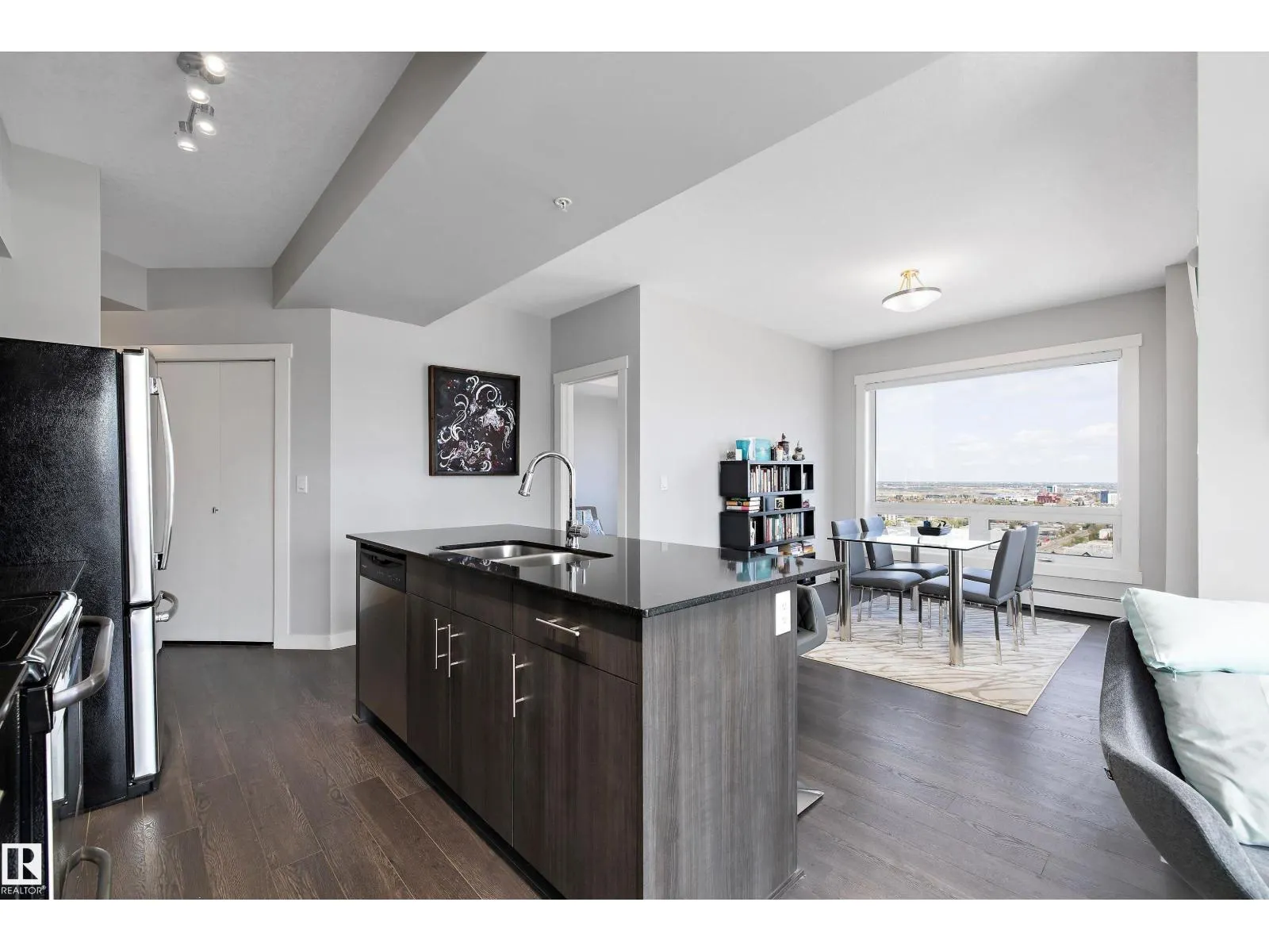 #1804 10226 104 ST NW