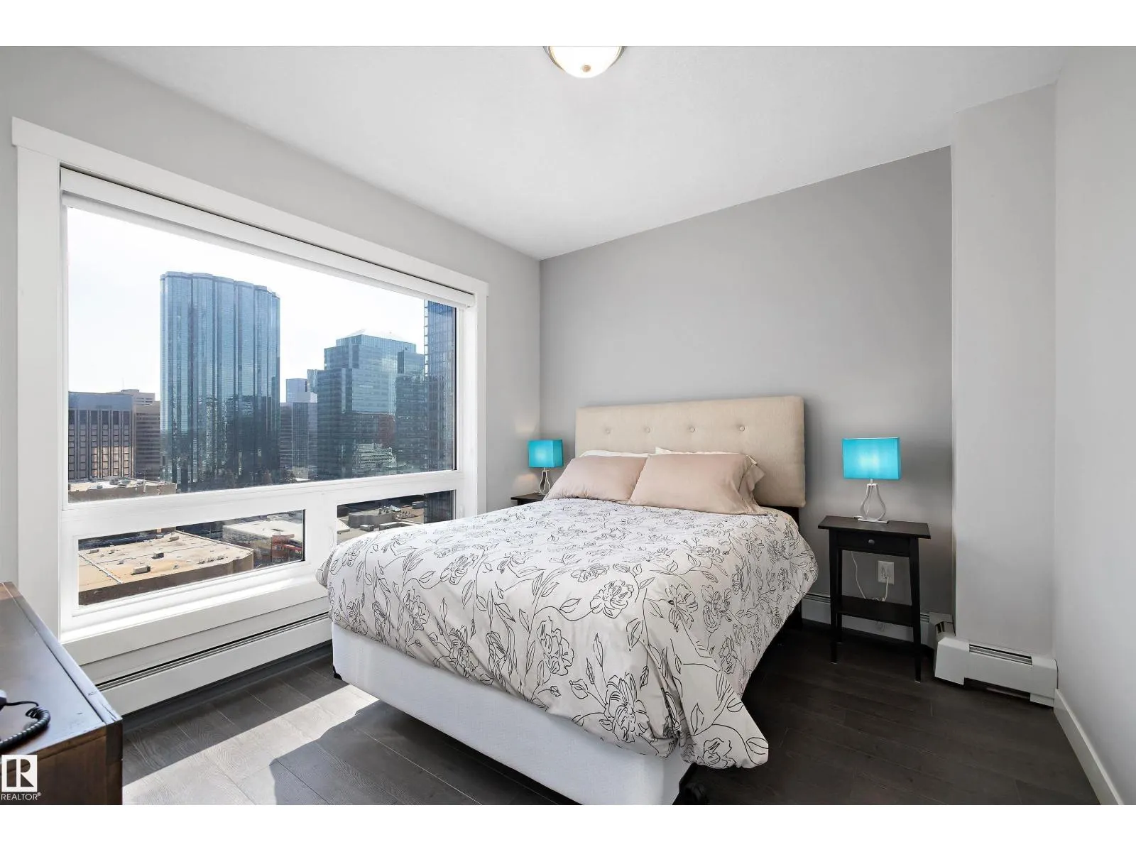 #1804 10226 104 ST NW