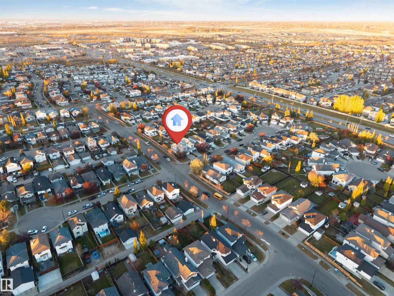 1828 36 AV NW