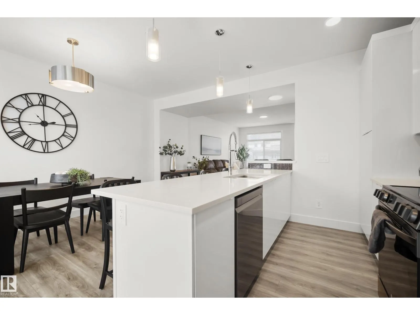 175 KINGLET BV NW