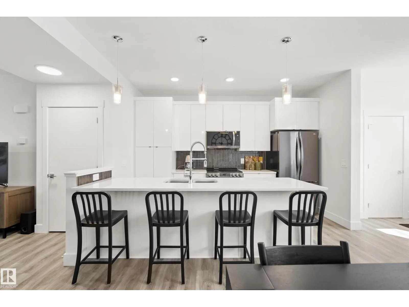 175 KINGLET BV NW