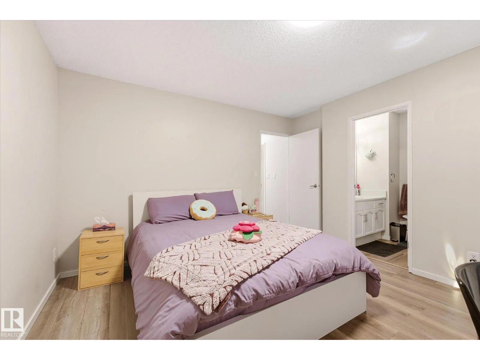 7712 187 ST NW