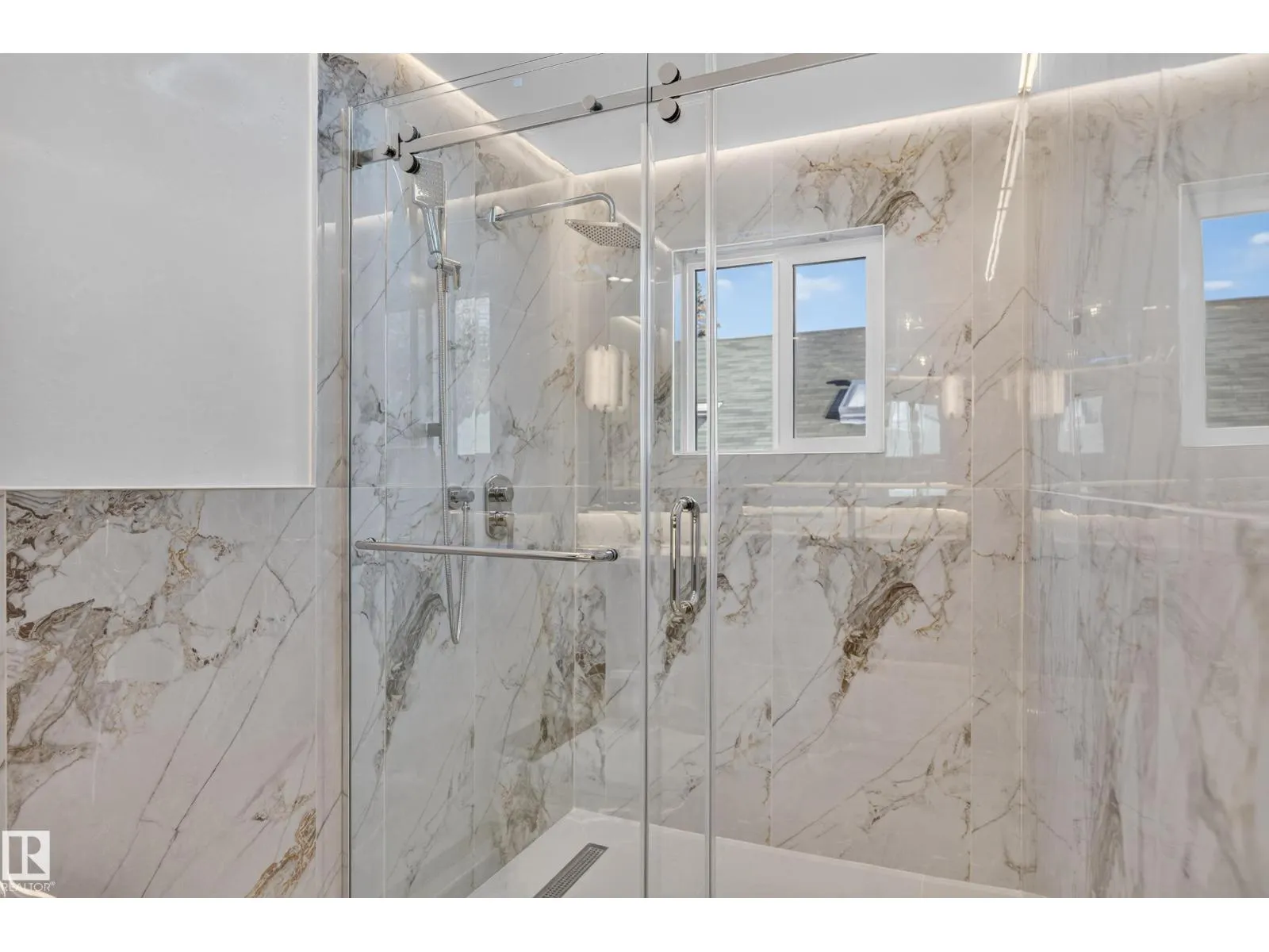 123 WALKER RD NW