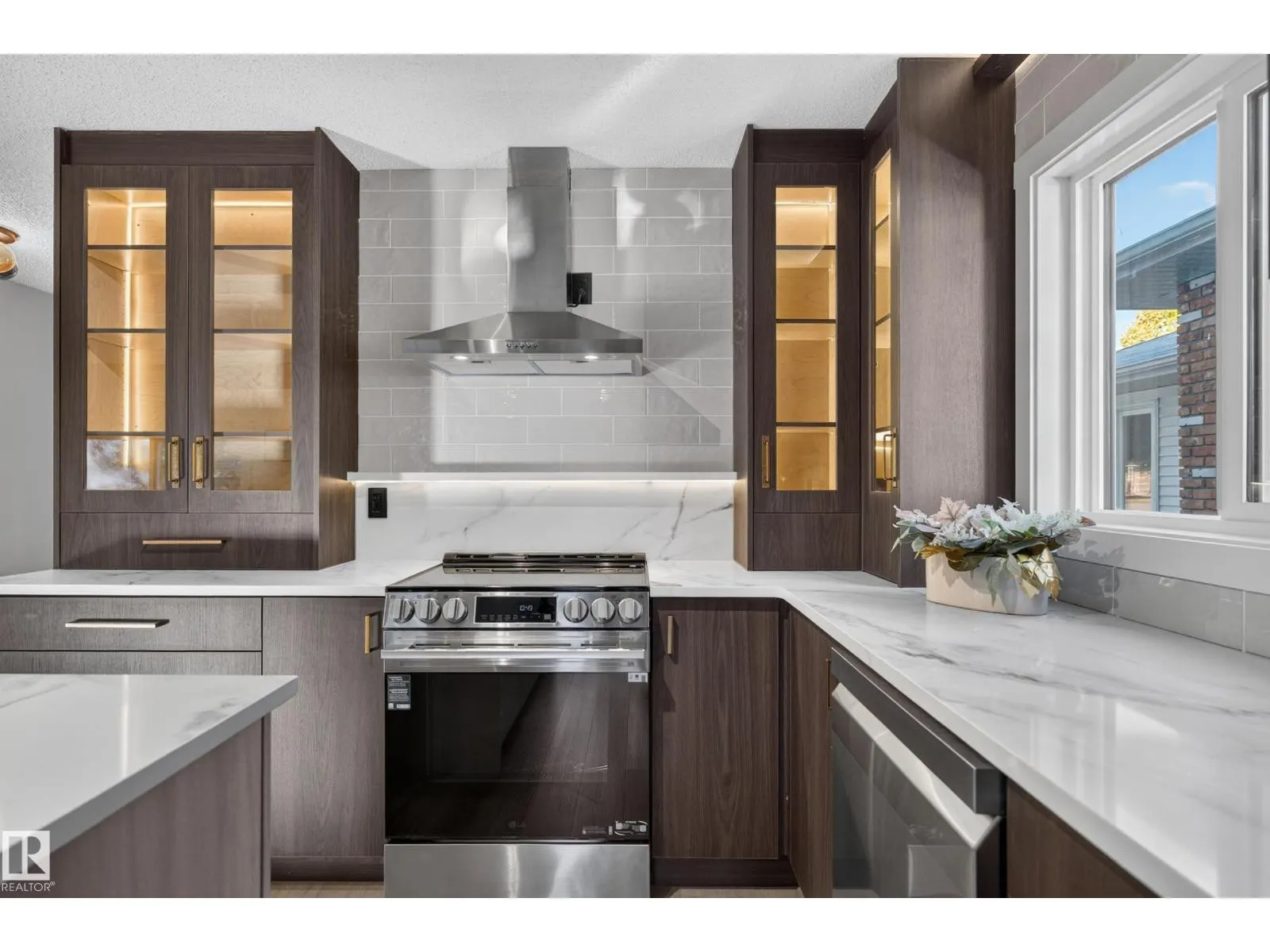 123 WALKER RD NW