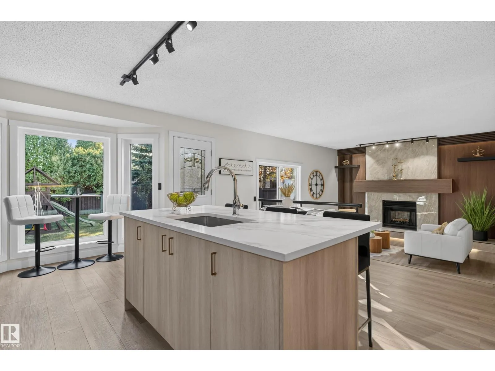 123 WALKER RD NW
