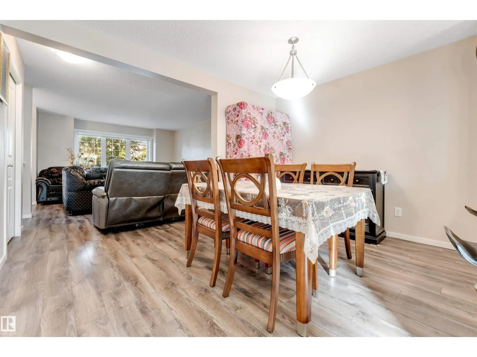 2870 maple WY NW