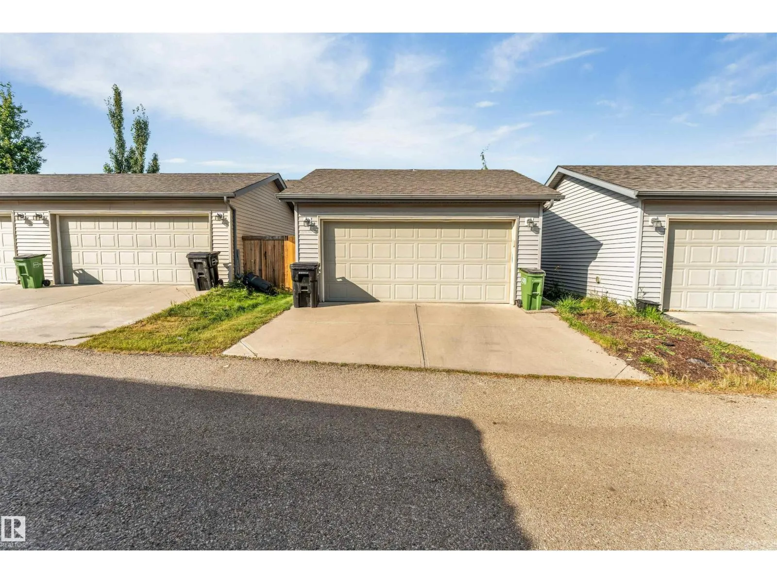2870 maple WY NW