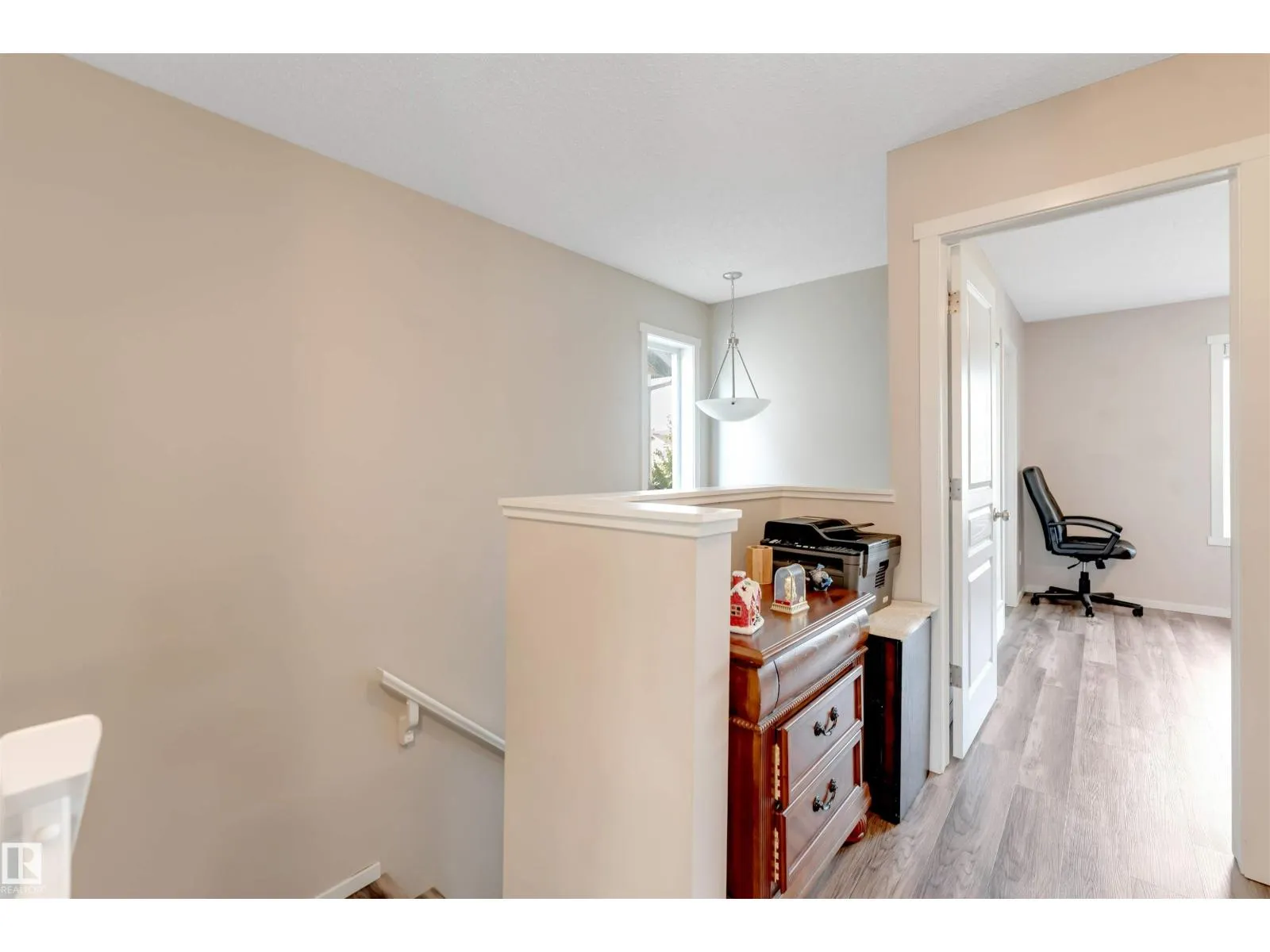 2870 maple WY NW